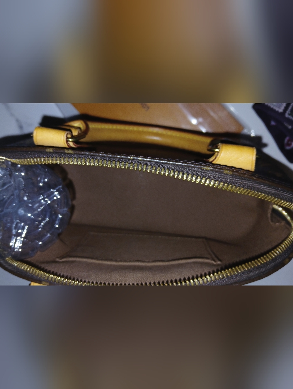 Authentic Small Alma BB Louis Vuitton Hand Shoulder Crossbody Bag Hardly Used It - Picture 10 of 13
